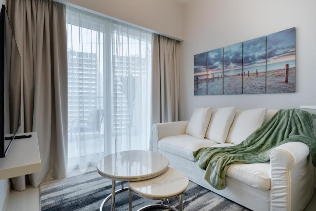 Fantastic One Bedroom Apartment With Burj-Khalifa View ドバイ エクステリア 写真